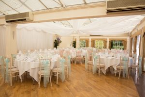 Mere Court Hotel wedding photography. Knutsford wedding photographer cheshire