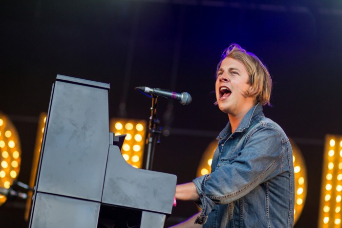 Live music photography. Cheshire music photographer. Professional photographer in Cheshire