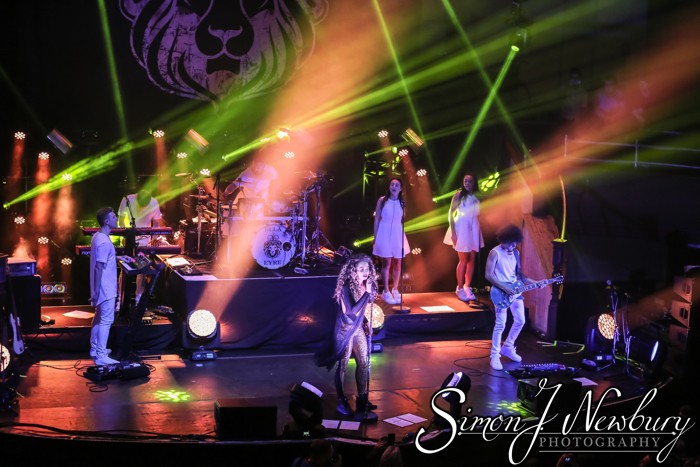 Ella Eyre Live Music Photography Manchester Albert Hall 02